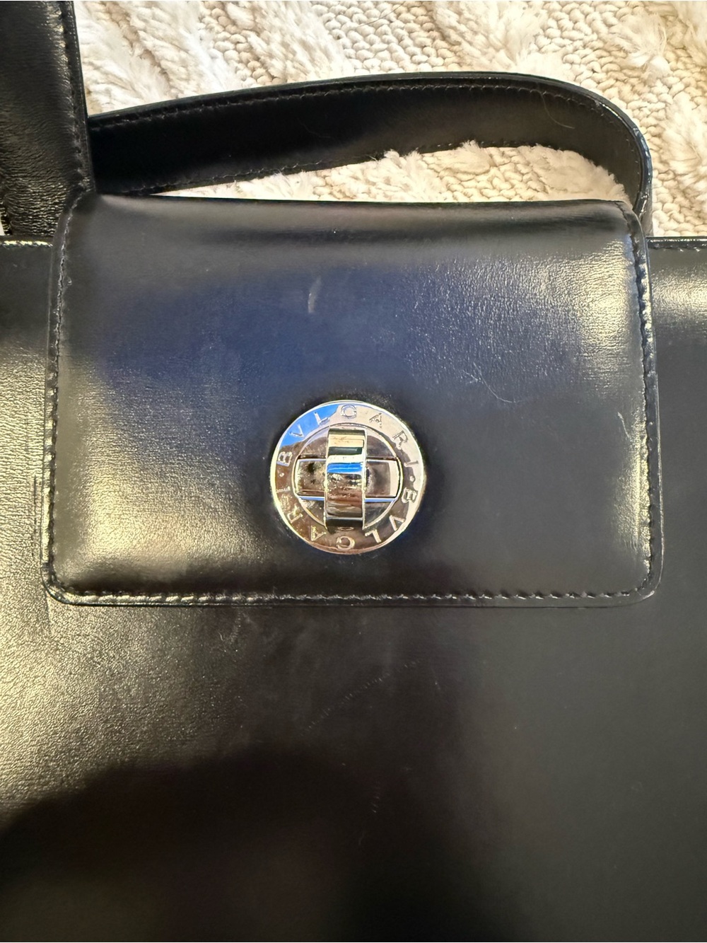 BVLGARI patent leather one strap shoulder bag with dust bag - Picture 3 of 12
